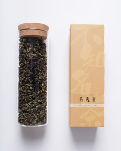 抹得五六七色粉，打扮八九十分娇。‘冰淇淋’系列，陪你炫耀青春。